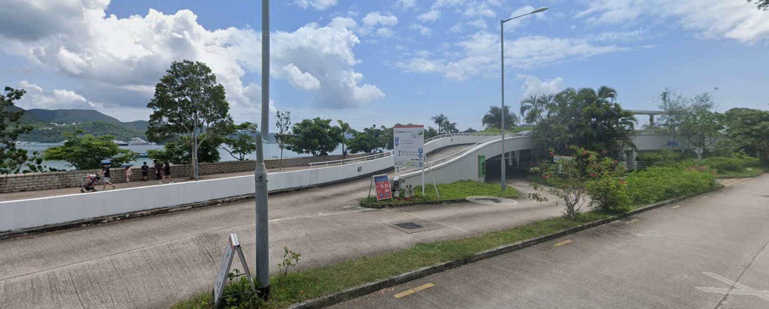 西貢滘西洲公眾高爾夫球場停車場sai Kung Kau Sai Chau Golf Course Car Park 最大停車場平台drifa Hk